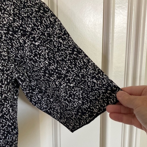 Ann Taylor Womens Mock Neck Short Sleeve Sweater Size XL Black White Classic - Picture 6 of 11